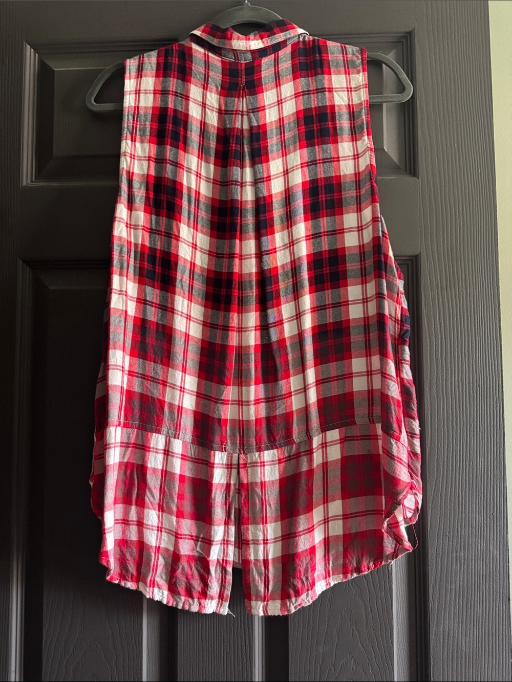 Rock & Republic Red Black White Plaid Shirt - Classic Flannel Look - Picture 5 of 5